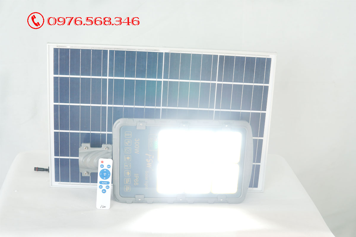 Đèn đường năng lượng mặt trời FSW 300W